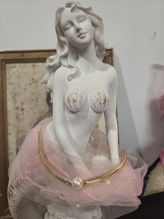 True To Form Jewelry - True To Form Faux Pearl Goldtone Bar Necklace